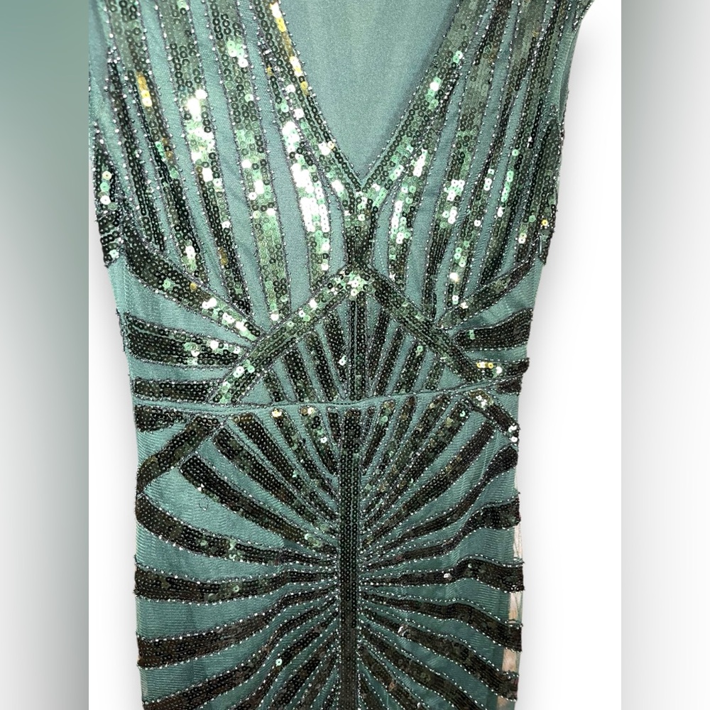 Elegant Prom Wedding Guest Gown , Stretchy - Picture 3 of 12